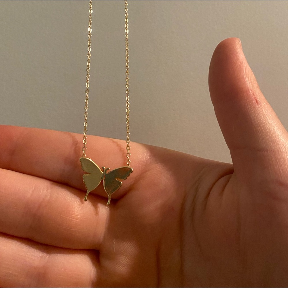 gold butterfly necklace